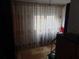 vand-apartament-cu-patru-camere-2